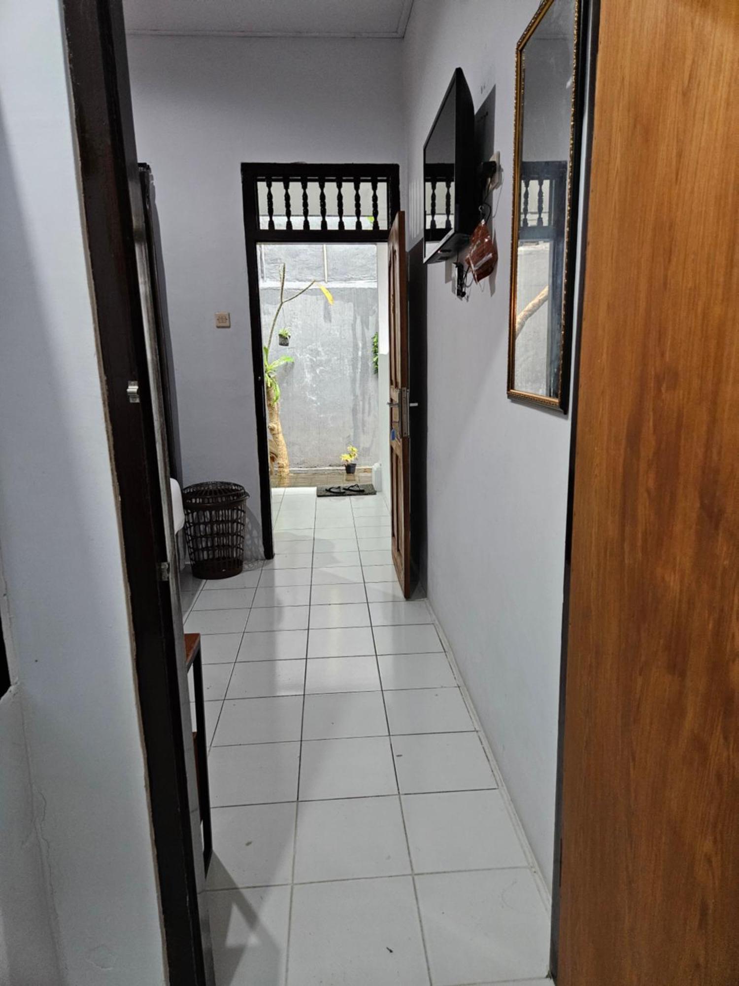 Rumah Kayu Putih