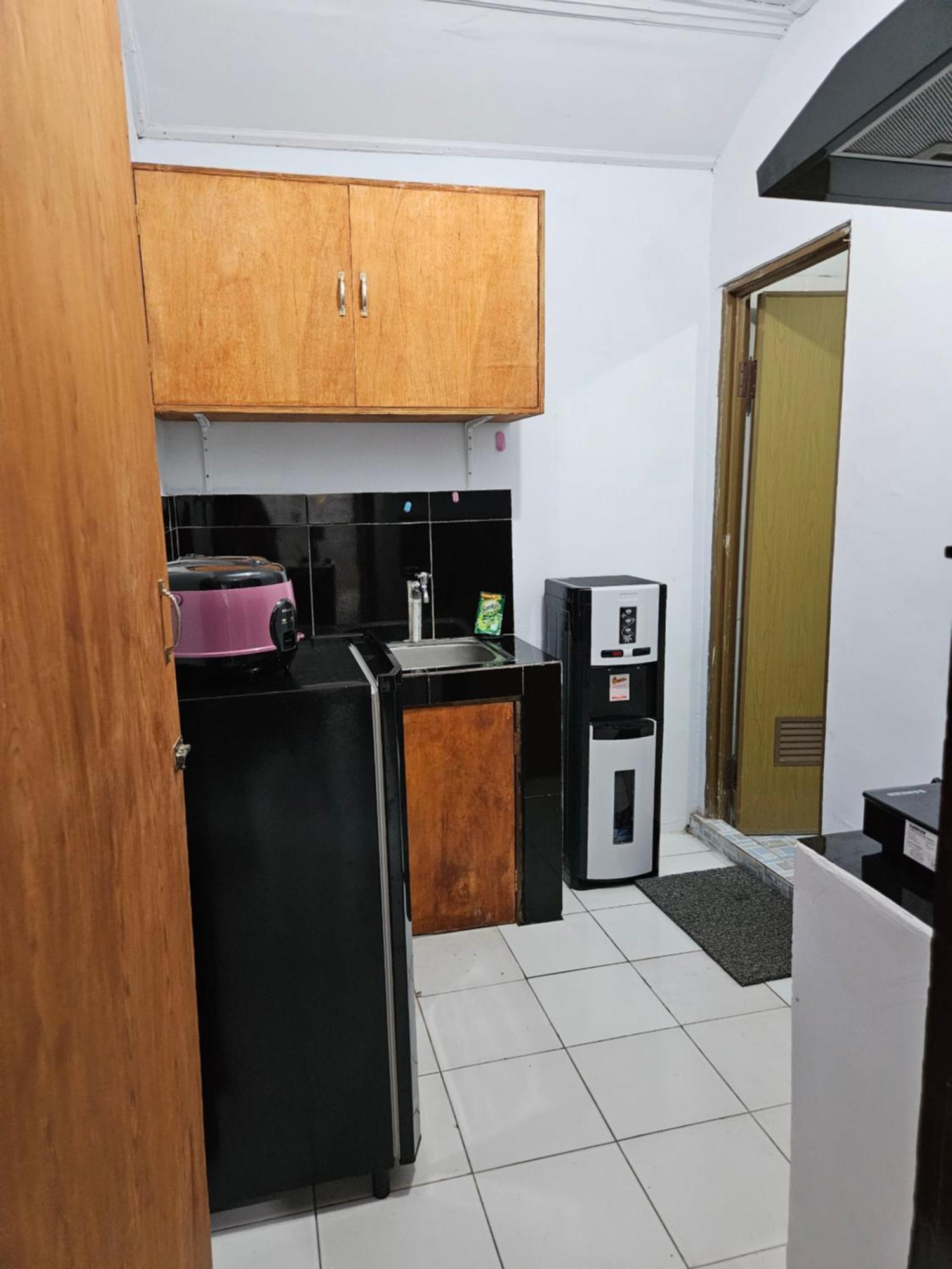 Rumah Kayu Putih Wisma tamu *